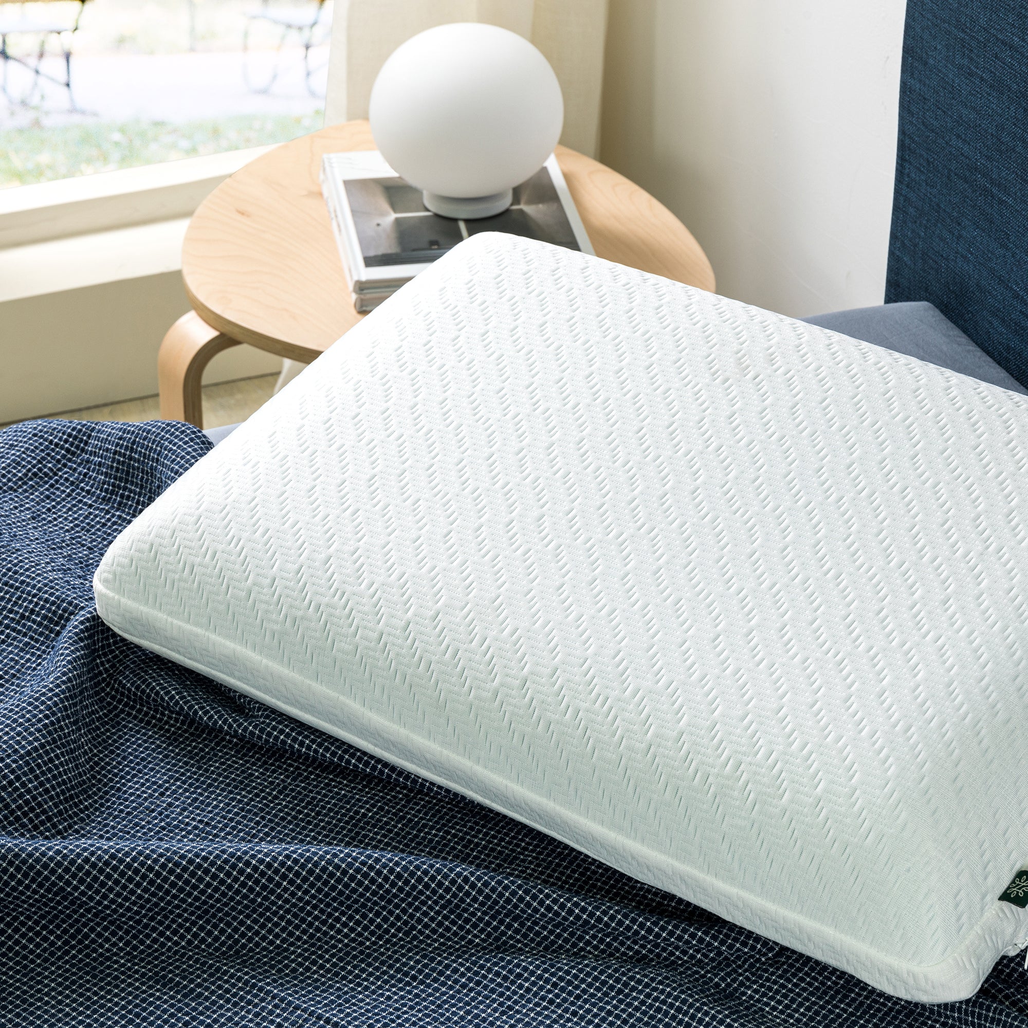 Cooling Gel Memory Foam Pillow with Green Tea & Charcoal - Image 4